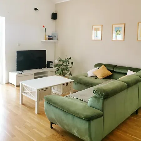 Skroza Apartment