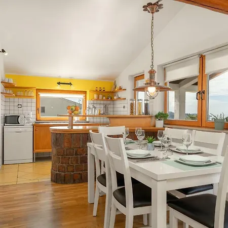 Skroza Apartament Vodice