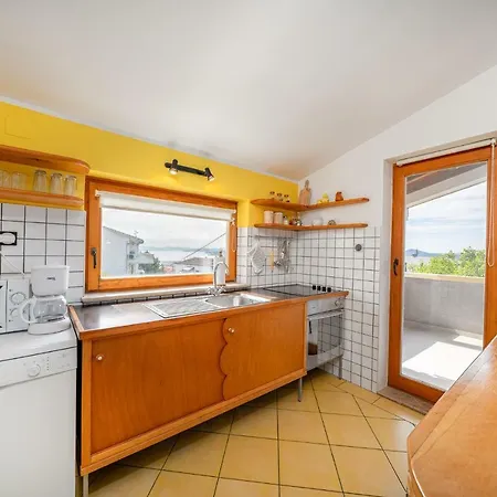 Skroza Apartment *